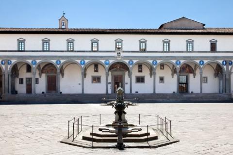 foto dell'Istituto degli innocenti visto da piazza Santissima Annunziata